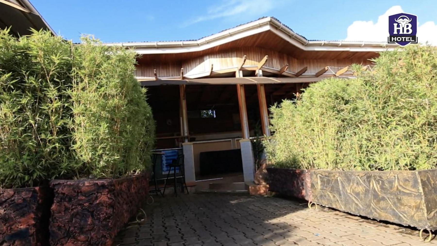 Hoima Buffalo Hotel Exterior foto